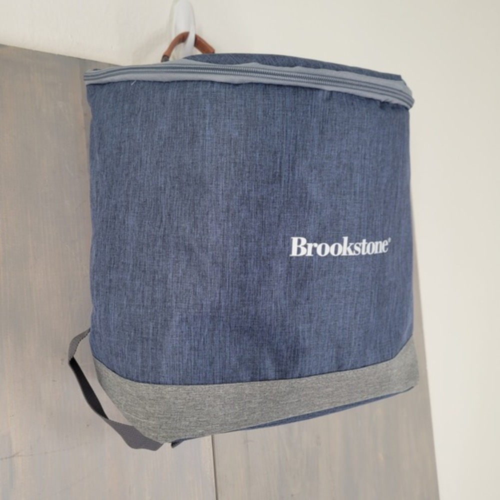 Brookstone‎ Cooler Backpack Blue Gray Insulated Travel Bag  CCB41004 NEW